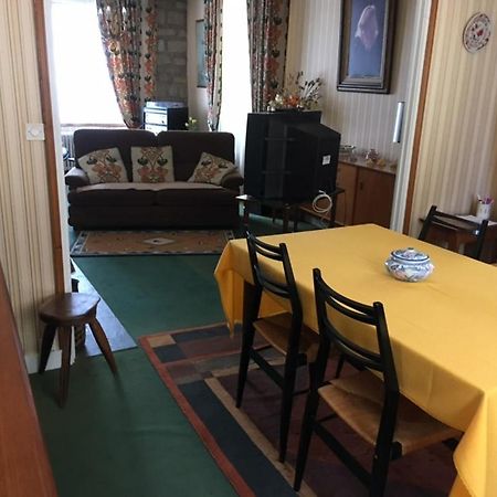 Maison Proche De Barfleur Accolee A Un Commerce Anneville-en-Saire Exteriör bild